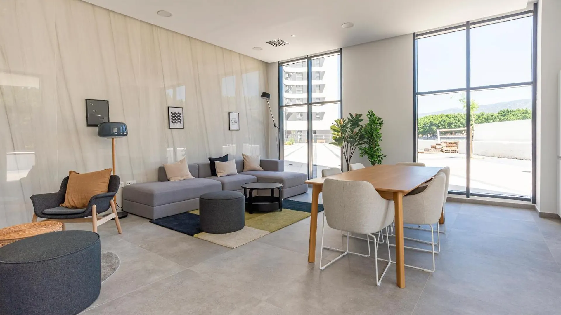 Skyline IV Pool & Coworking By Ele Apartments Málaga